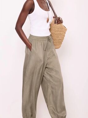 Mint Velvet khaki balloon Trousers